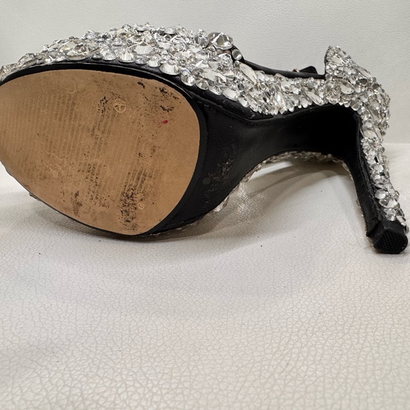 Sparkling Silver Competition Heels – 7” High with 2” Platform & Stunning Shine ✨ - Picture 7 of 8